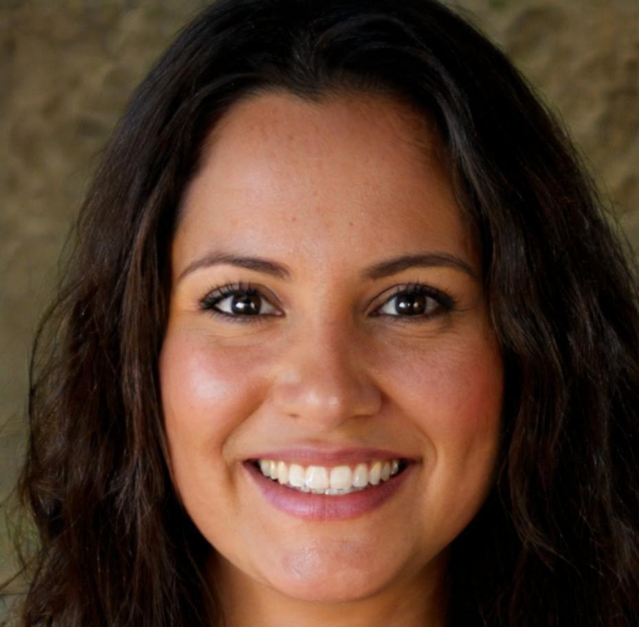 Оксана Мельник - корпоративний тренер з йоги